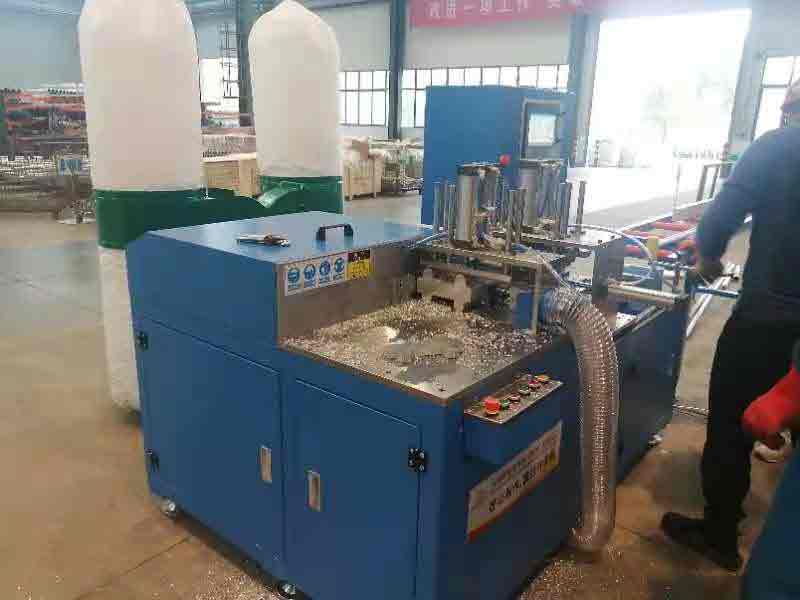 鋁材自動(dòng)切割機(jī)450-客戶現(xiàn)場(chǎng)1-切割實(shí)心材料-1