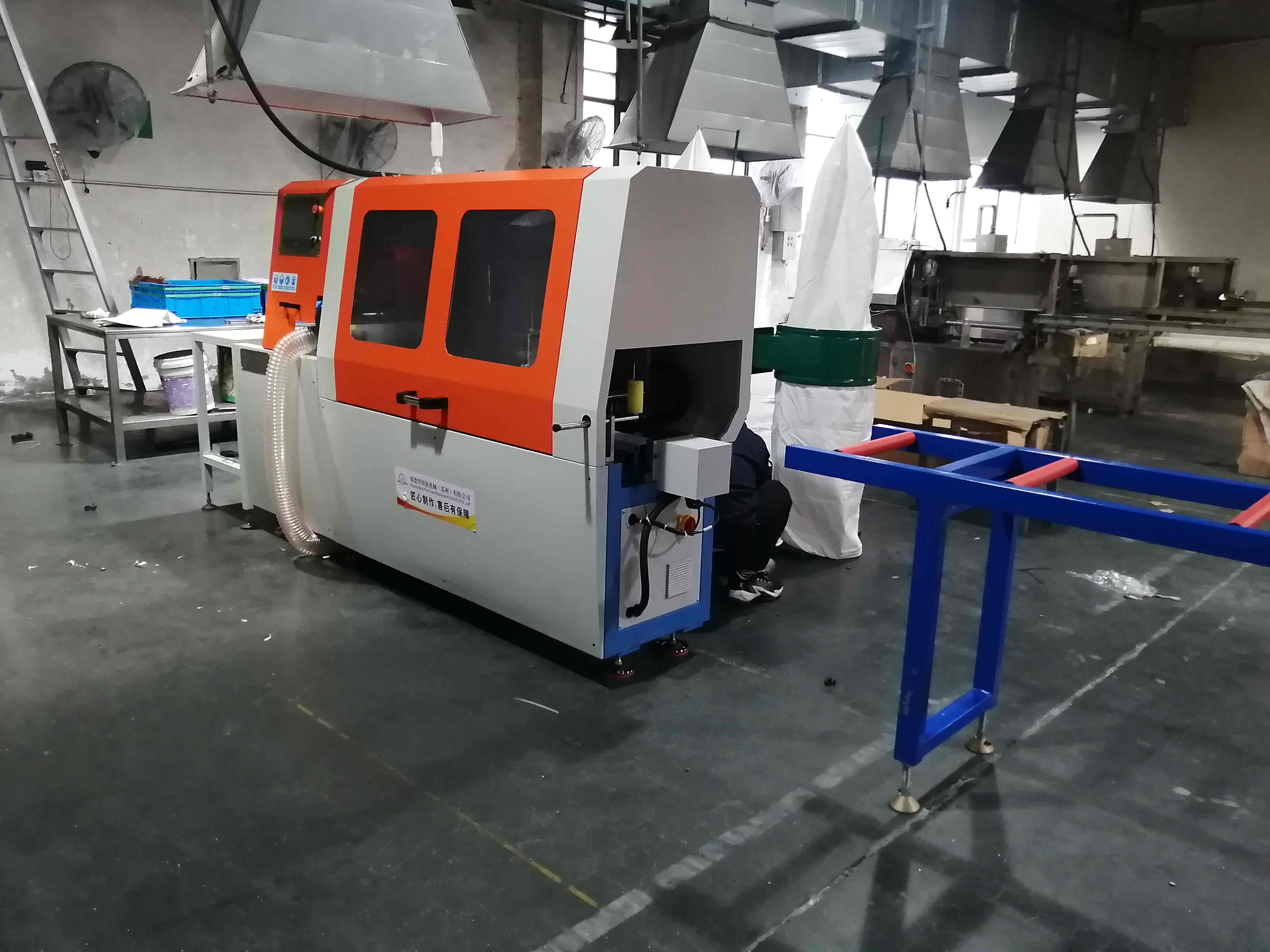 分離式全自動切鋁機(jī)-鋁切機(jī)-型材切割機(jī)客戶現(xiàn)場圖-1